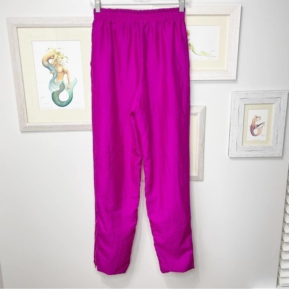 VINTAGE Fila Fuchsia Italian Windbreaker Pants Women’s Size 6 - Picture 3 of 13